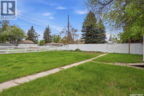 1604 Preston Avenue S, Saskatoon, SK - Outdoor