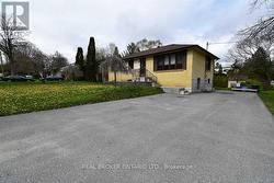 BSMT - 1 VINE STREET Barrie, ON L4N 2B1