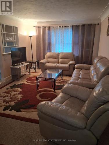 532 Appleby Line, Burlington, ON - Indoor Photo Showing Living Room