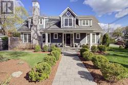 370 SPRUCE STREET Oakville, ON L6J 2H2