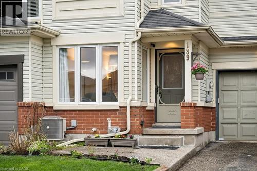 189 Shadow Wood Court, Waterloo, ON - Outdoor With Facade