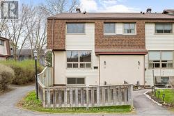 11 - 2640 DRAPER AVENUE  Ottawa, ON K2H 8V3