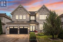 313 ECKERSON AVENUE  Ottawa, ON K2S 0K8