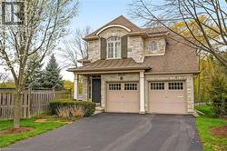 72 MCGRATH Court  Dundas, ON L9H 0A5