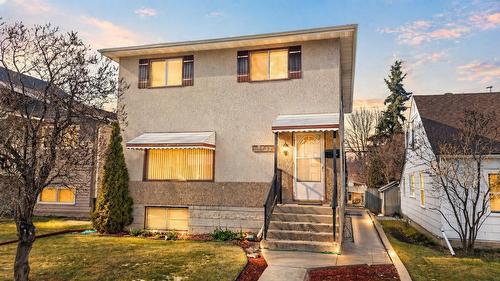 9732  75 Ave Nw, Edmonton, AB - Outdoor
