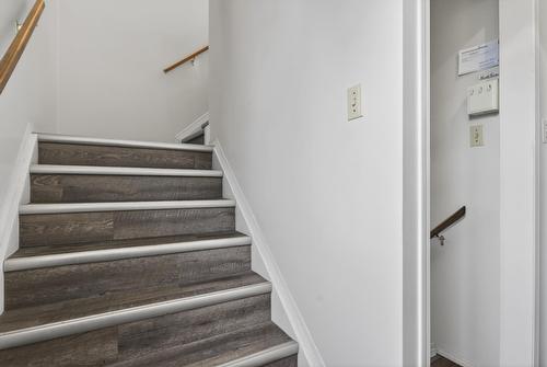 9732  75 Ave Nw, Edmonton, AB - Indoor Photo Showing Other Room