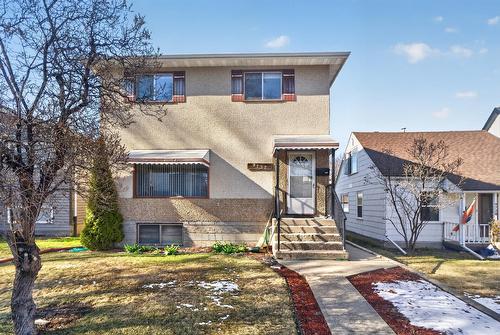 9732  75 Ave Nw, Edmonton, AB - Outdoor