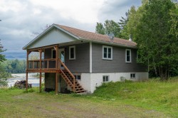 5741 Ch. du Lac-Pilon  Sainte-Adèle, QC J8B 1N9