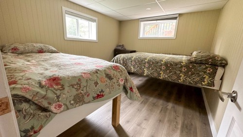 Chambre à coucher - 5741 Ch. Du Lac-Pilon, Sainte-Adèle, QC - Indoor Photo Showing Bedroom