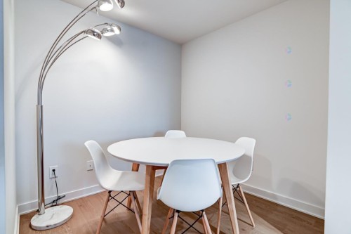 Den - 3508-1188 Rue St-Antoine O., Montréal (Ville-Marie), QC - Indoor Photo Showing Dining Room