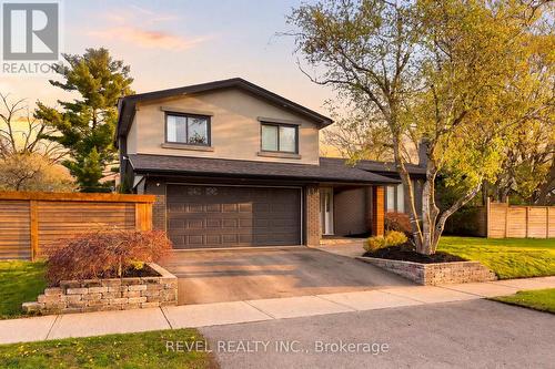 134 FAIRWOOD PLACE W  Burlington, ON L7T 4B6