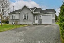 2520 Place Juillet L'Assomption, QC J5W 0B8