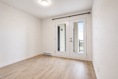Chambre à coucher - 4-6100 Rue De Champagnier, Brossard, QC - Indoor Photo Showing Other Room