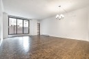 Living Room - 104-1360 Rue St-Jacques, Montréal (Ville-Marie), QC  - Indoor Photo Showing Other Room 