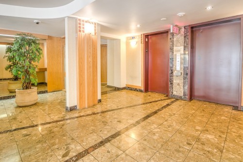Mud Room - 104-1360 Rue St-Jacques, Montréal (Ville-Marie), QC - Indoor Photo Showing Other Room