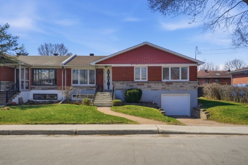 5766 Av. Rand  Côte-Saint-Luc, QC H4W 2H8