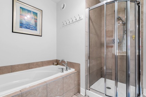 Salle de bains - 167 Rue De Cherbourg, Candiac, QC - Indoor Photo Showing Bathroom