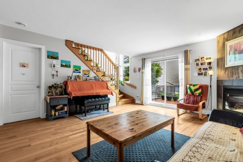 Salon - 167 Rue De Cherbourg, Candiac, QC - Indoor Photo Showing Living Room With Fireplace