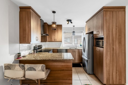 Cuisine - 167 Rue De Cherbourg, Candiac, QC - Indoor Photo Showing Kitchen