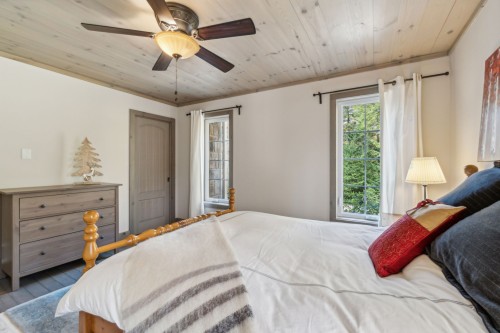 Master Bedroom - 12 Imp. Du Chardonnet, Lac-Supérieur, QC - Indoor Photo Showing Bedroom