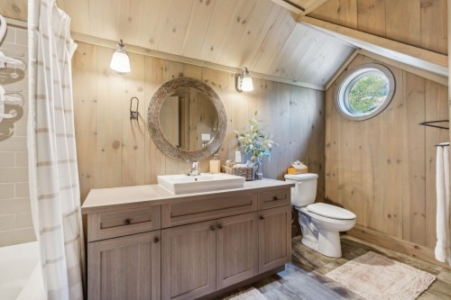 Bathroom - 12 Imp. Du Chardonnet, Lac-Supérieur, QC - Indoor Photo Showing Bathroom