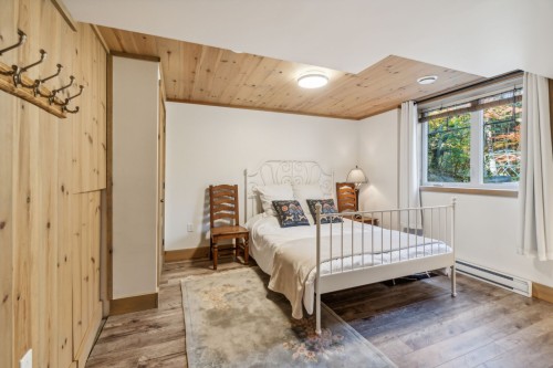 Bedroom - 12 Imp. Du Chardonnet, Lac-Supérieur, QC - Indoor Photo Showing Bedroom