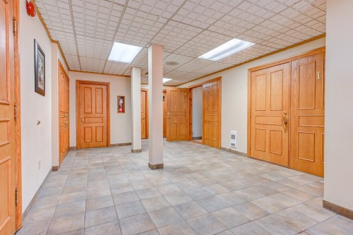 Bureau - 2-287 Rue Labelle, Saint-Jérôme, QC - Indoor Photo Showing Basement