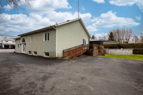Back of Structure - 1063 Boul. D'Iberville, Saint-Jean-Sur-Richelieu, QC - Outdoor