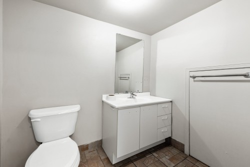 Bathroom - 1063 Boul. D'Iberville, Saint-Jean-Sur-Richelieu, QC - Indoor Photo Showing Bathroom