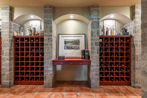 Cave à vin - 244 Rue Main, Hudson, QC - Indoor Photo Showing Other Room