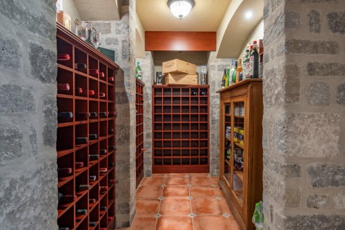 Cave à vin - 244 Rue Main, Hudson, QC - Indoor With Storage