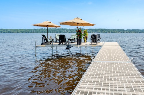 Bord de l'eau - 244 Rue Main, Hudson, QC - Outdoor With Body Of Water With View