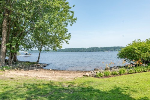 Bord de l'eau - 244 Rue Main, Hudson, QC - Outdoor With Body Of Water With View