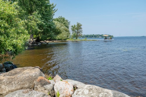 Bord de l'eau - 244 Rue Main, Hudson, QC - Outdoor With Body Of Water With View