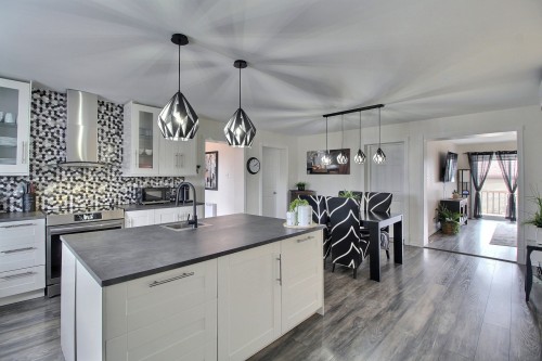 Vue d'ensemble - 441 4E Avenue, Malartic, QC - Indoor Photo Showing Kitchen