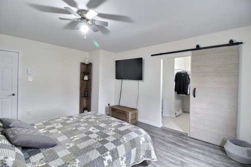 Chambre à coucher principale - 441 4E Avenue, Malartic, QC - Indoor Photo Showing Bedroom