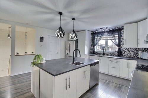 Cuisine - 441 4E Avenue, Malartic, QC - Indoor Photo Showing Kitchen