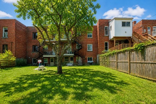 Courtyard - 5148 Av. Coolbrook, Montréal (Côte-Des-Neiges/Notre-Dame-De-Grâce), QC - Outdoor With Exterior