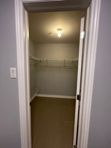 Closet - 305-3745 Av. Jean-Béraud, Laval (Chomedey), QC - Indoor With Storage
