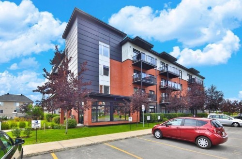 Front of Structure - 305-3745 Av. Jean-Béraud, Laval (Chomedey), QC - Outdoor
