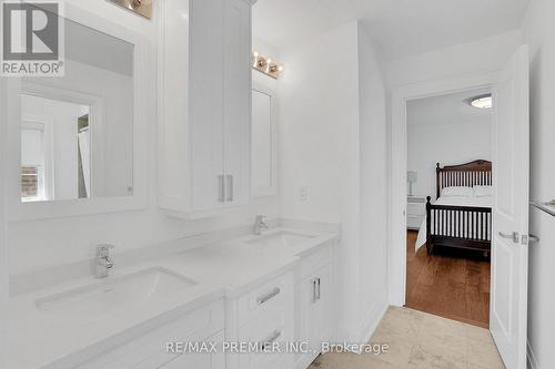 116 Torrey Pines Road, Vaughan, ON - Indoor Photo Showing Bathroom