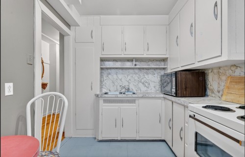 Kitchen - 5150A Av. Coolbrook, Montréal (Côte-Des-Neiges/Notre-Dame-De-Grâce), QC - Indoor Photo Showing Kitchen
