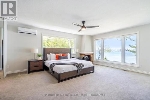 10 White Oaks Road, Barrie, ON - Indoor Photo Showing Bedroom