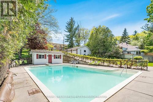 10 White Oaks Road, Barrie, ON - Outdoor With In Ground Pool With Backyard