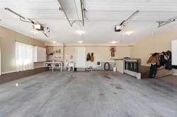 Garage - 
