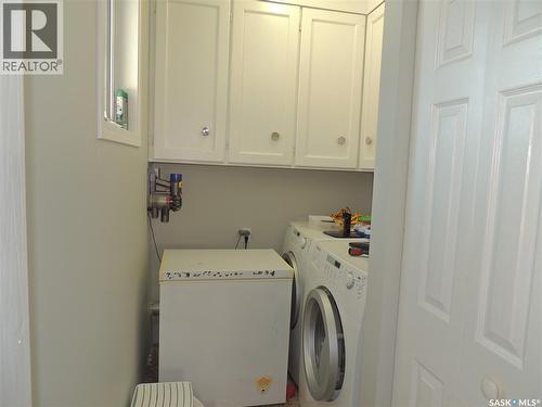 421 Maple Bay, Estevan, SK - Indoor Photo Showing Laundry Room