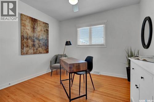 2050 Jubilee Avenue, Regina, SK - Indoor Photo Showing Dining Room