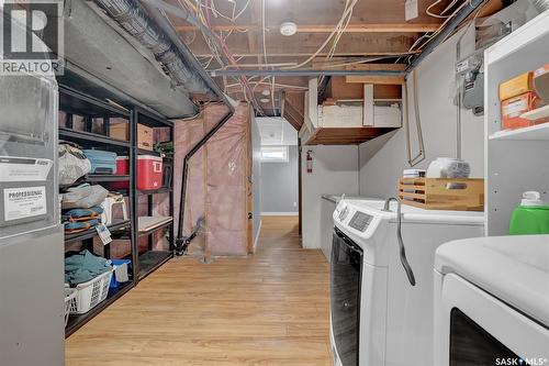 2050 Jubilee Avenue, Regina, SK - Indoor Photo Showing Laundry Room