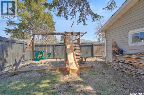 2050 Jubilee Avenue, Regina, SK - Outdoor