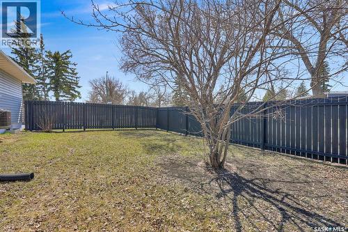 2050 Jubilee Avenue, Regina, SK - Outdoor